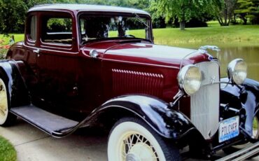 Ford-Model-18-1932-Maroon-Light-Brown