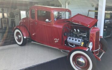 Ford-Model-18-1932-Red-Red