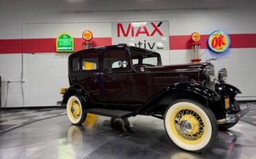 Ford-Model-18-1932-Sedan-14