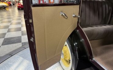Ford-Model-18-1932-Sedan-38
