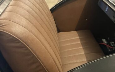 Ford-Model-40-1934-Black-Tan-12