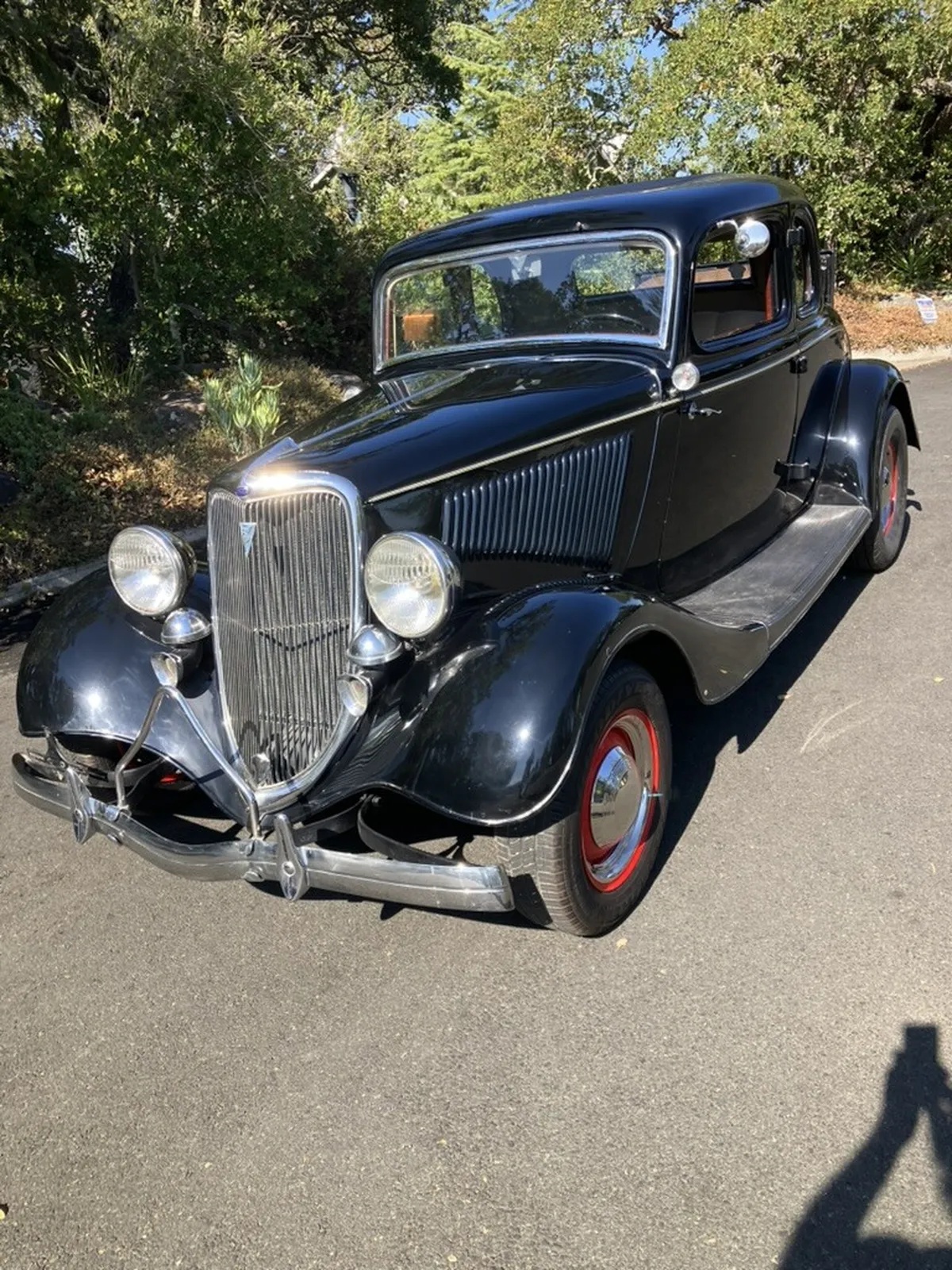 Ford-Model-40-1934-Black-Tan-15