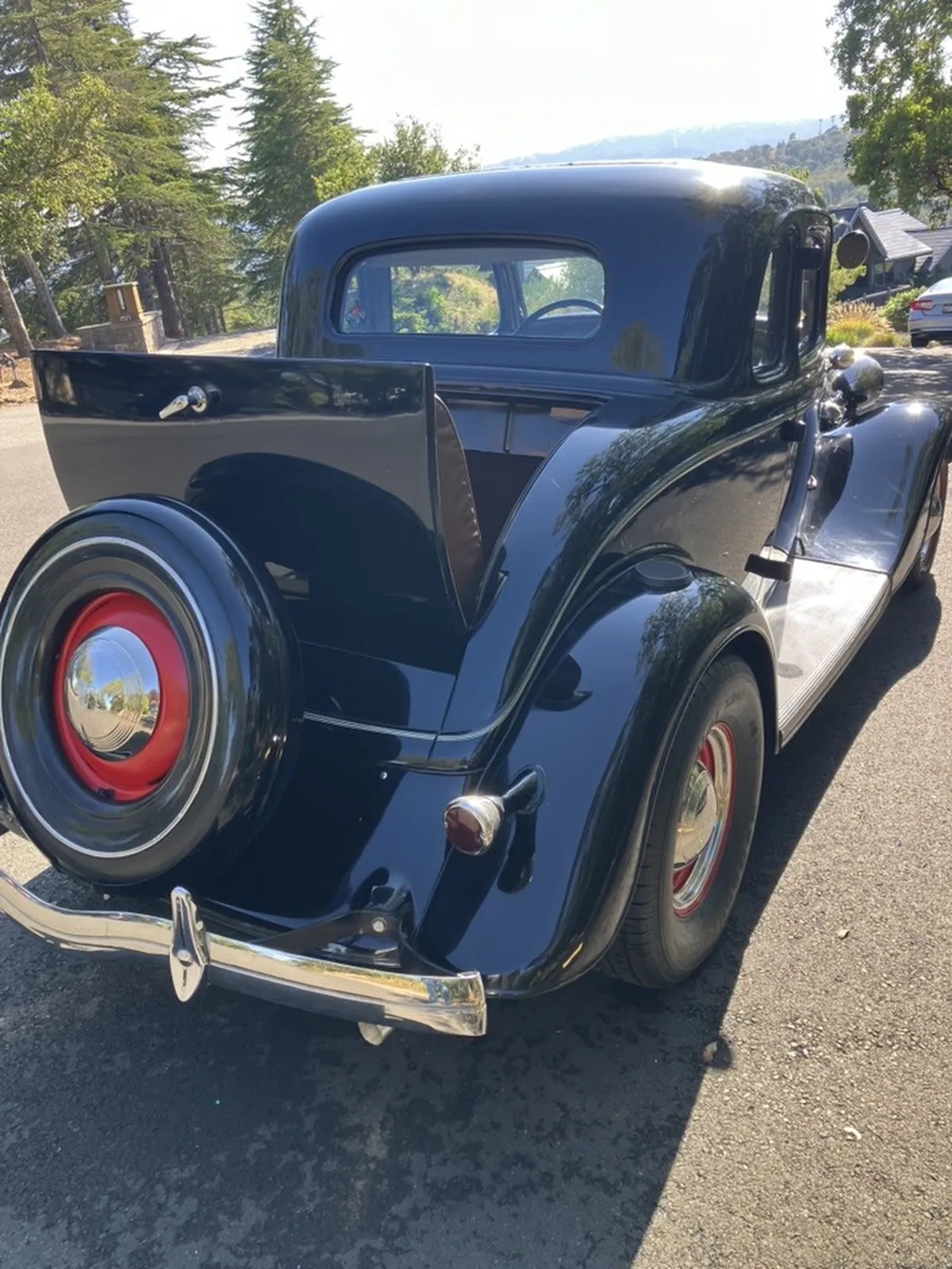 Ford-Model-40-1934-Black-Tan-16