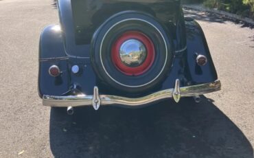 Ford-Model-40-1934-Black-Tan-2