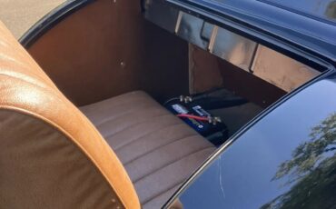 Ford-Model-40-1934-Black-Tan-3