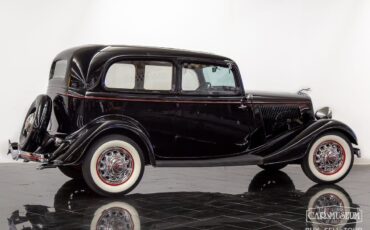 Ford-Model-40-1934-Sedan-10