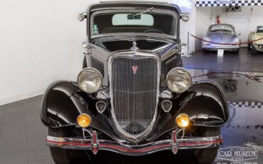 Ford-Model-40-1934-Sedan-37