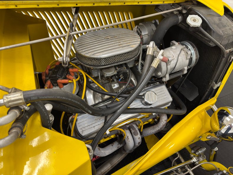 Ford-Model-40-1934-Yellow-Red-22