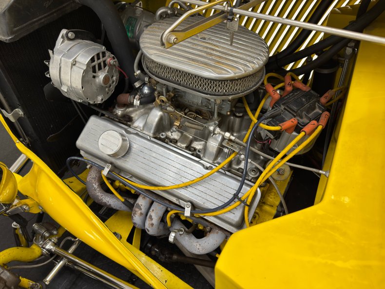 Ford-Model-40-1934-Yellow-Red-25
