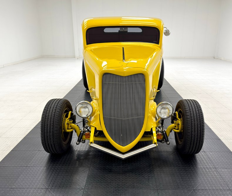 Ford-Model-40-1934-Yellow-Red-3