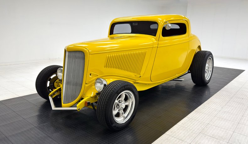 Ford-Model-40-1934-Yellow-Red-30