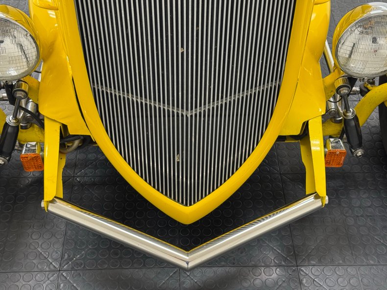 Ford-Model-40-1934-Yellow-Red-47