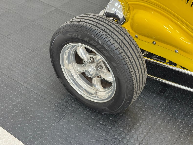 Ford-Model-40-1934-Yellow-Red-8