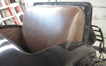 Ford-Model-48-1935-Black-Tan-12