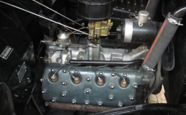 Ford-Model-48-1935-Black-Tan-8