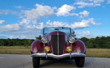 Ford-Model-68-1936-Maroon-Saddle-15