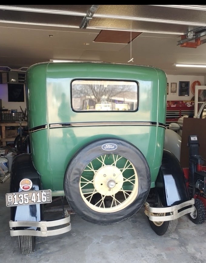 Ford-Model-A-1929-1