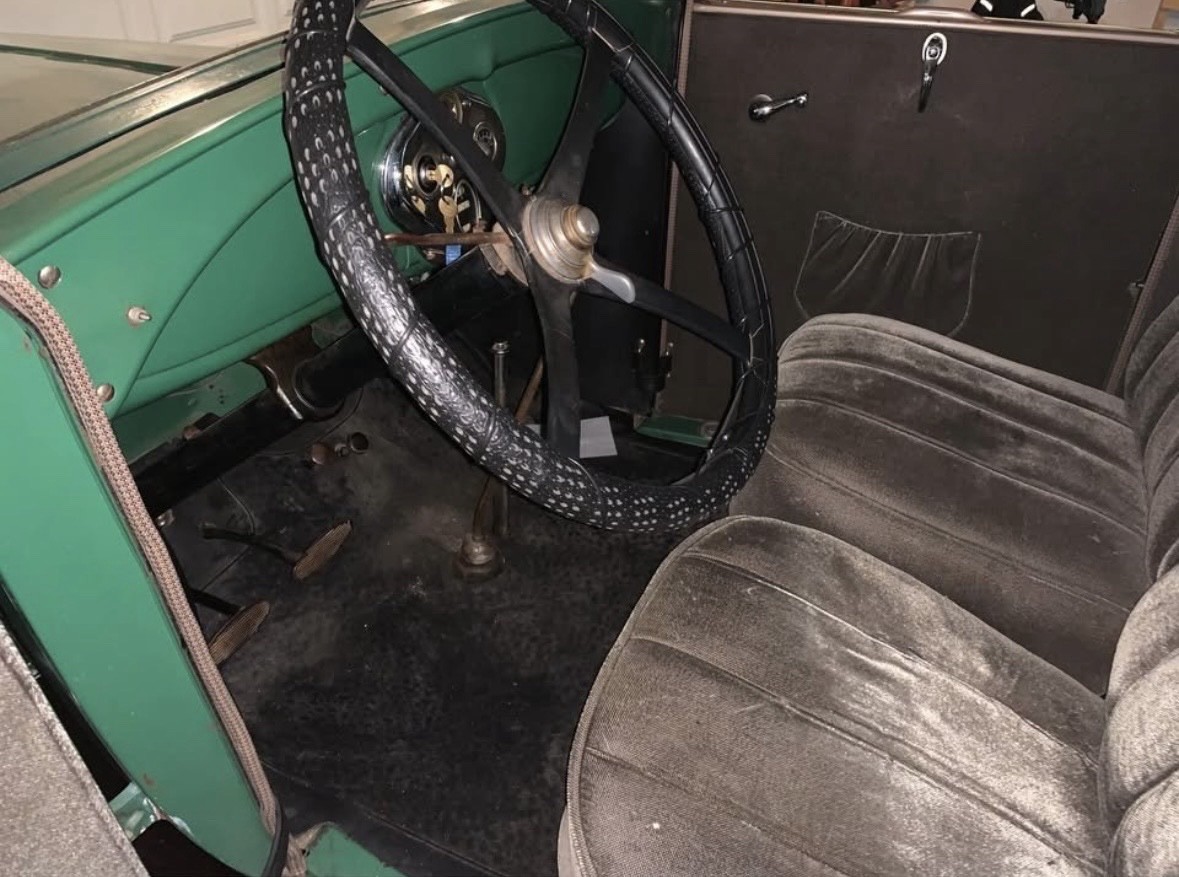 Ford-Model-A-1929-14