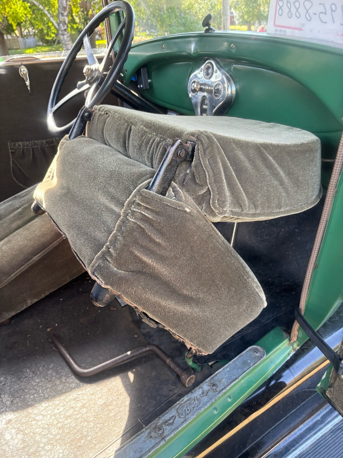 Ford-Model-A-1929-9