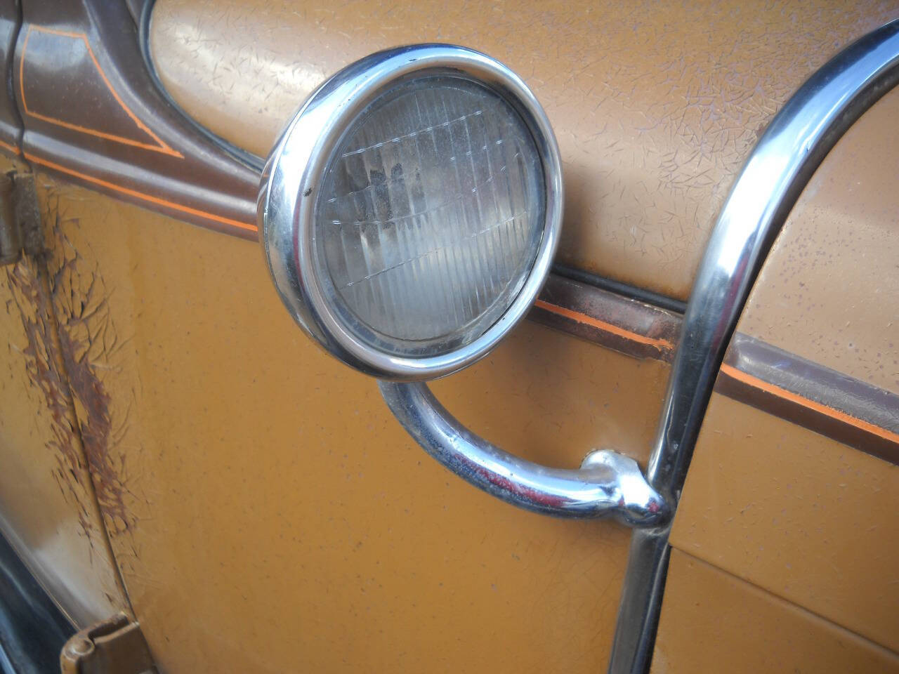 Ford-Model-A-1930-Sedan-13