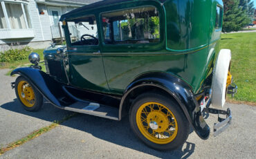 Ford-Model-A-1930-Sedan-2