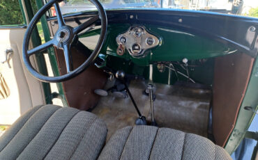 Ford-Model-A-1930-Sedan-20