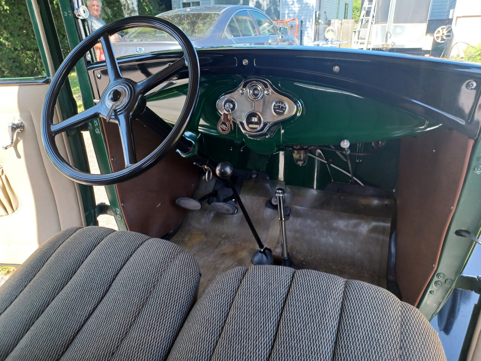 Ford-Model-A-1930-Sedan-20