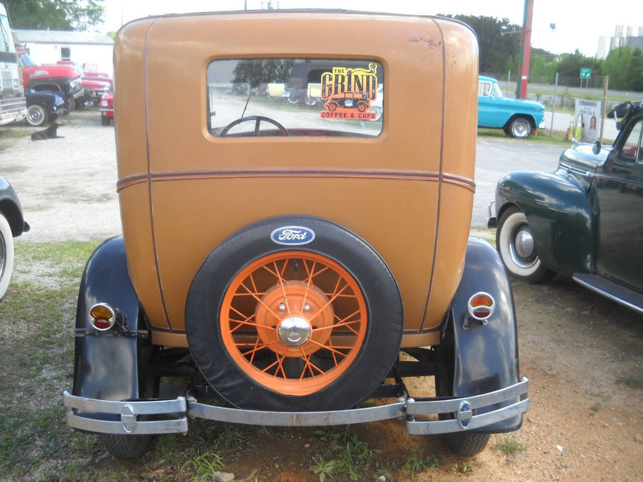 Ford-Model-A-1930-Sedan-6