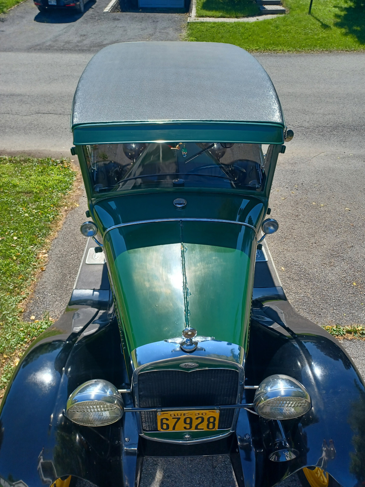 Ford-Model-A-1930-Sedan-7