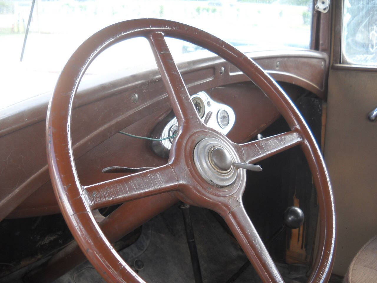 Ford-Model-A-1930-Sedan-8