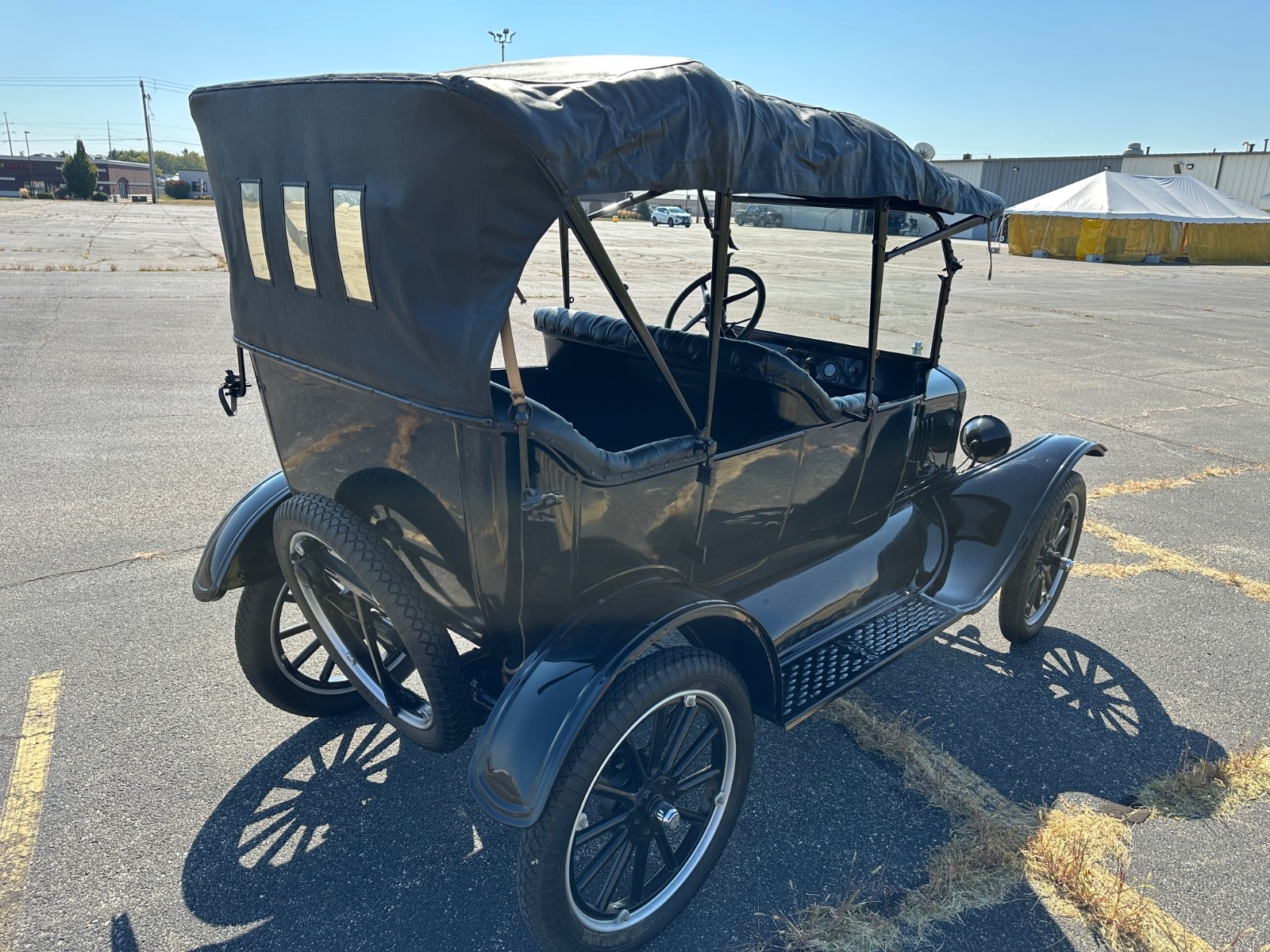 Ford-Model-T-1920-Convertible-10