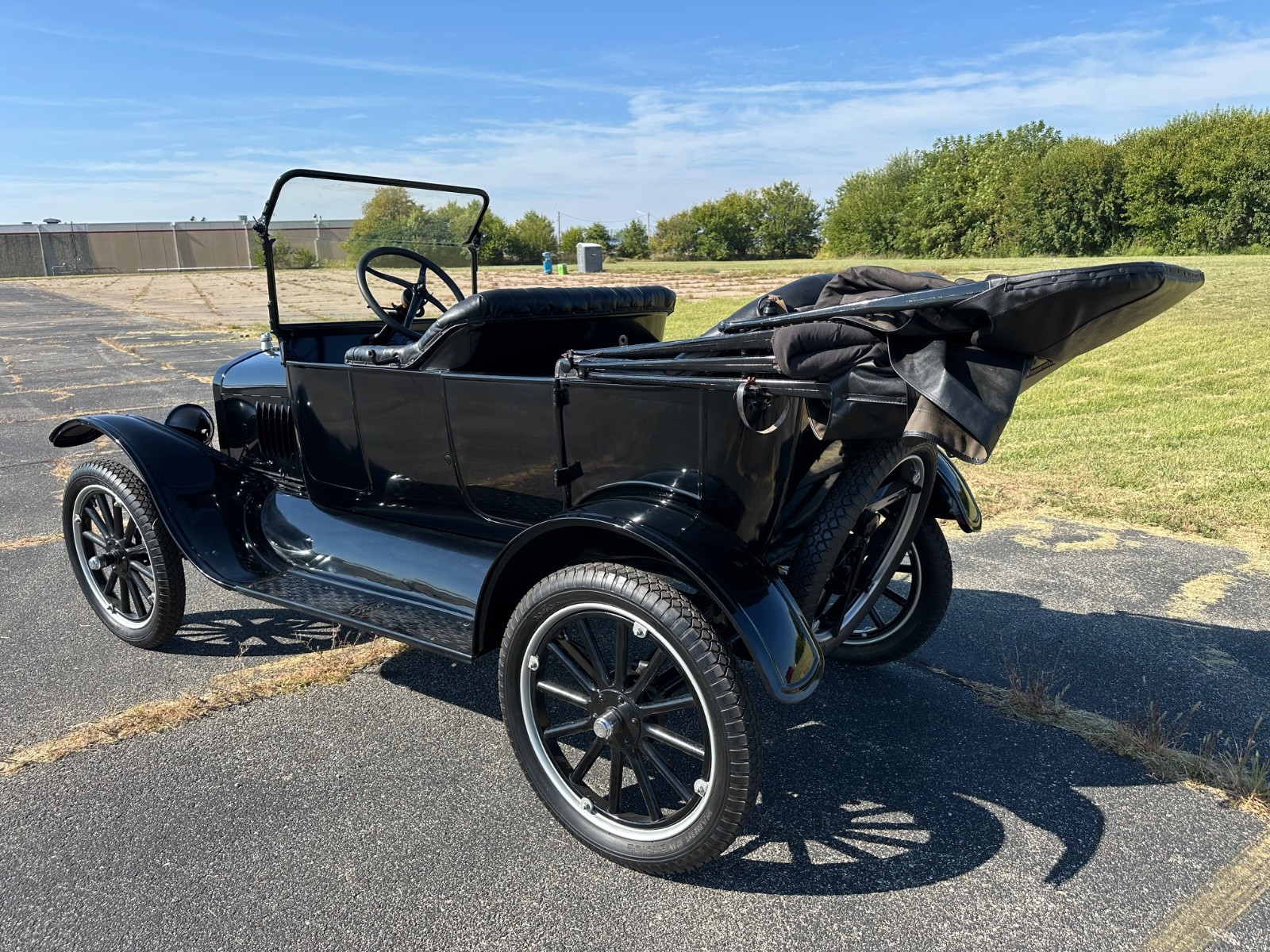 Ford-Model-T-1920-Convertible-6