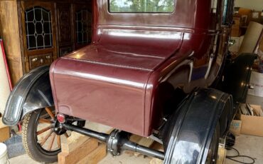 Ford-Model-T-1923-Coupe-2