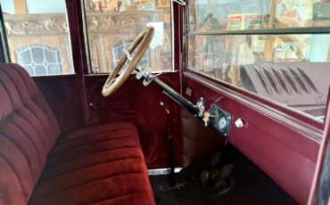 Ford-Model-T-1923-Coupe-22