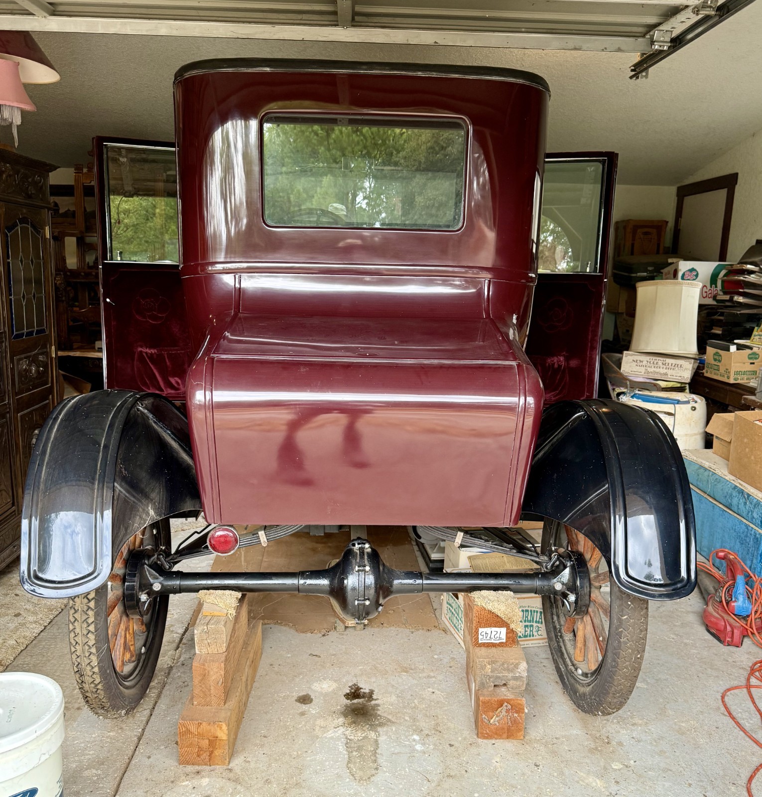 Ford-Model-T-1923-Coupe-6