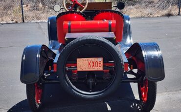 Ford-Model-T-1925-3