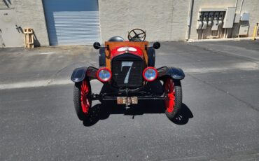Ford-Model-T-1925-6