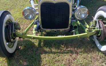 Ford-Model-T-1928-Coupe-2