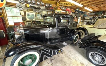 Ford-Model-a-1929-Black-Brown-1