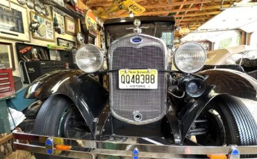 Ford-Model-a-1929-Black-Brown