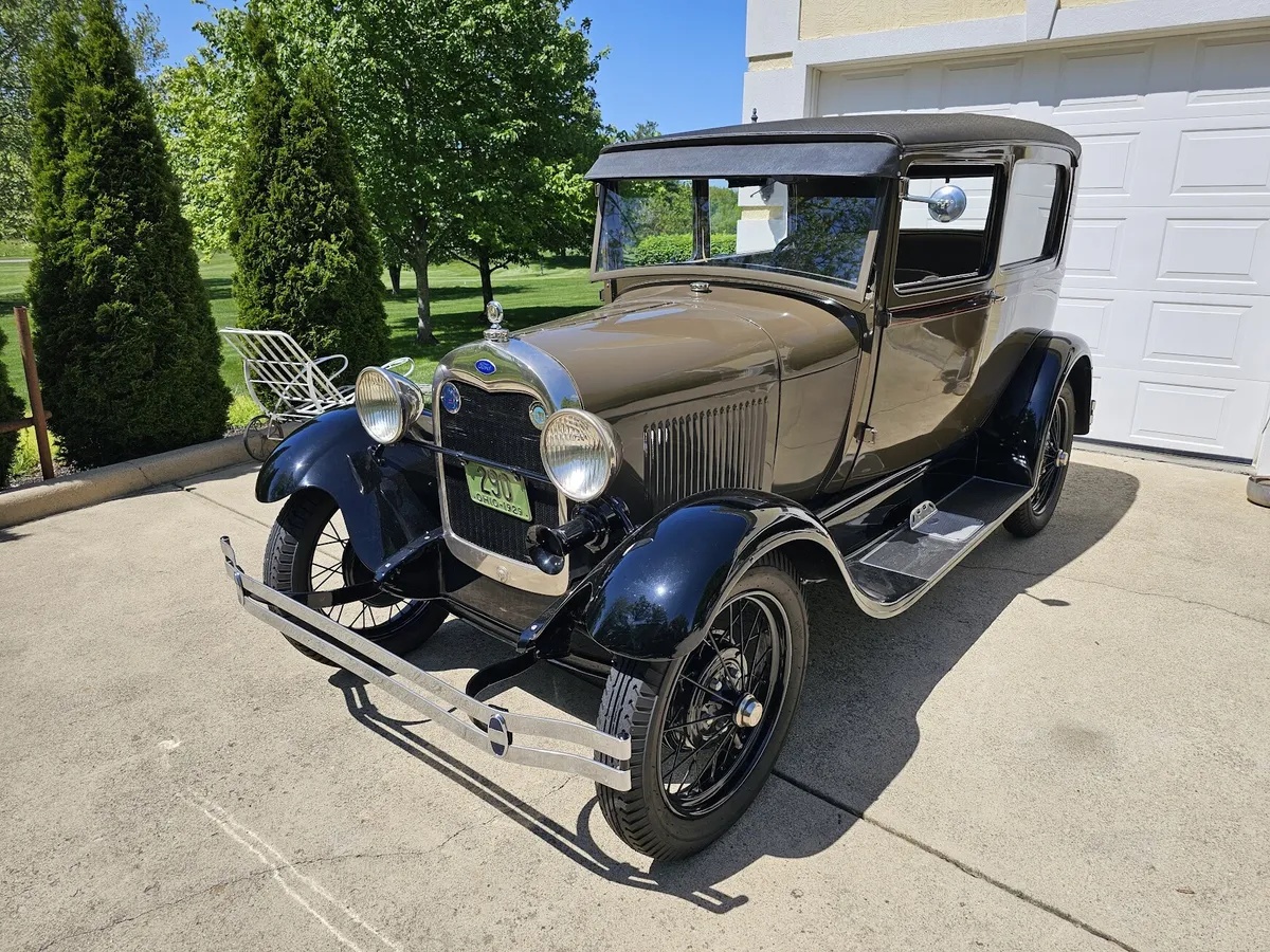 Ford-Model-a-1929-Brown-Brown-17