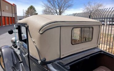 Ford-Model-a-1930-BlackTan-Top-Tan-3