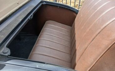 Ford-Model-a-1930-BlackTan-Top-Tan-5