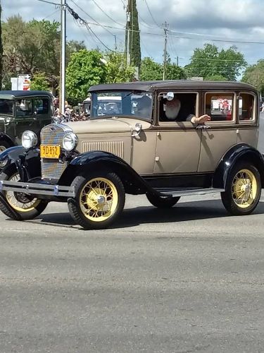 Ford-Model-a-1930-Brown-1