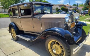 Ford-Model-a-1930-Brown-7