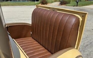 Ford-Model-a-1930-Tacoma-Cream-Tan-12