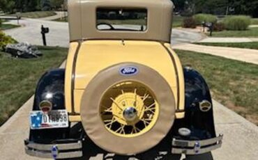 Ford-Model-a-1930-Tacoma-Cream-Tan-2