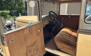 Ford-Model-a-1930-Tacoma-Cream-Tan