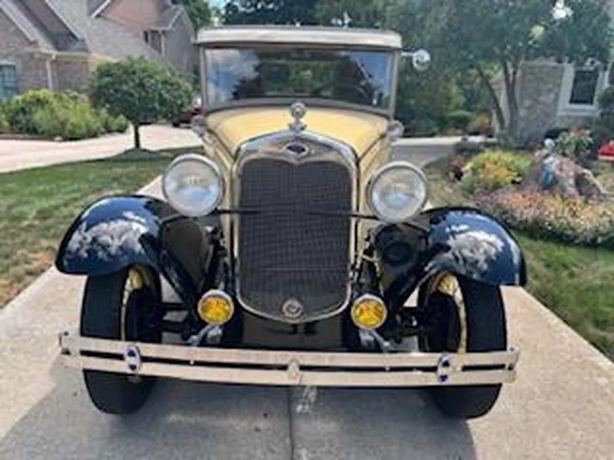 Ford-Model-a-1930-Tacoma-Cream-Tan-5