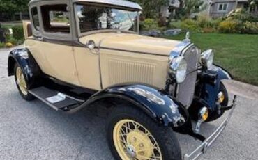 Ford-Model-a-1930-Tacoma-Cream-Tan-8